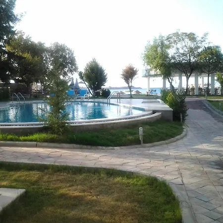 Karya Hotel 4*