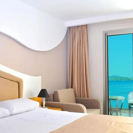Karya Hotel 4*