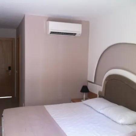 Karya Hotel 4*
