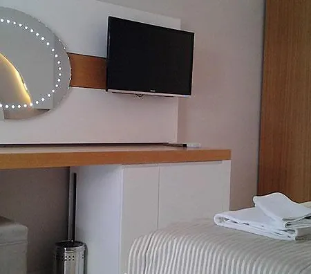 Hotel Karya