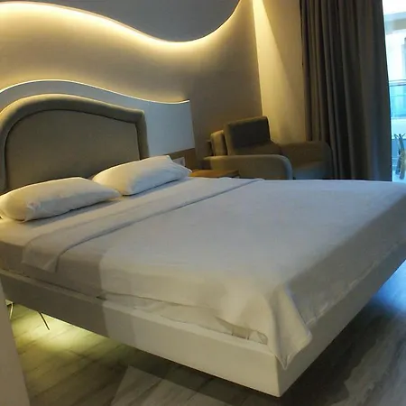 Karya Hotel