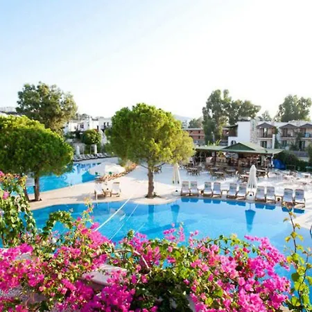 Hotel Karya