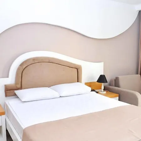 Karya 4* Gumbet