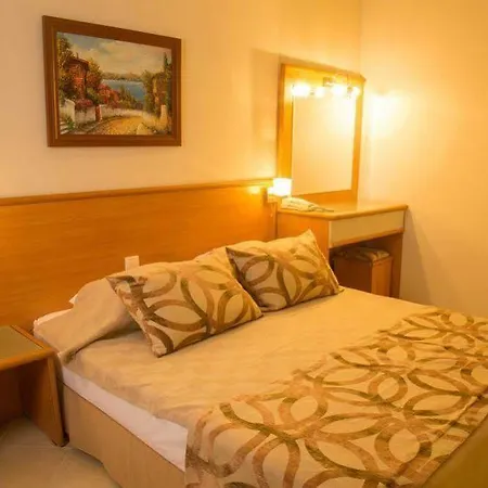 Karya Hotel